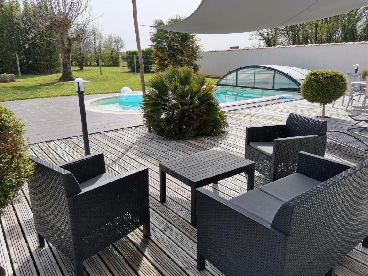 Maison De Campagne Proche Des Plages Saint-Romain-de-Benet Εξωτερικό φωτογραφία