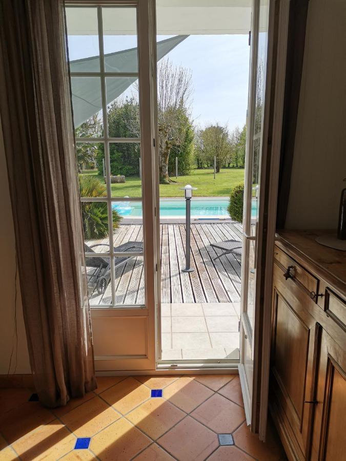 Maison De Campagne Proche Des Plages Saint-Romain-de-Benet Εξωτερικό φωτογραφία